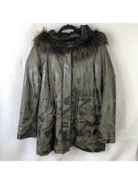 Donna Salyers' Fabulous Furs Coat Womens XL Green Camo Faux Fur Hooded Parka